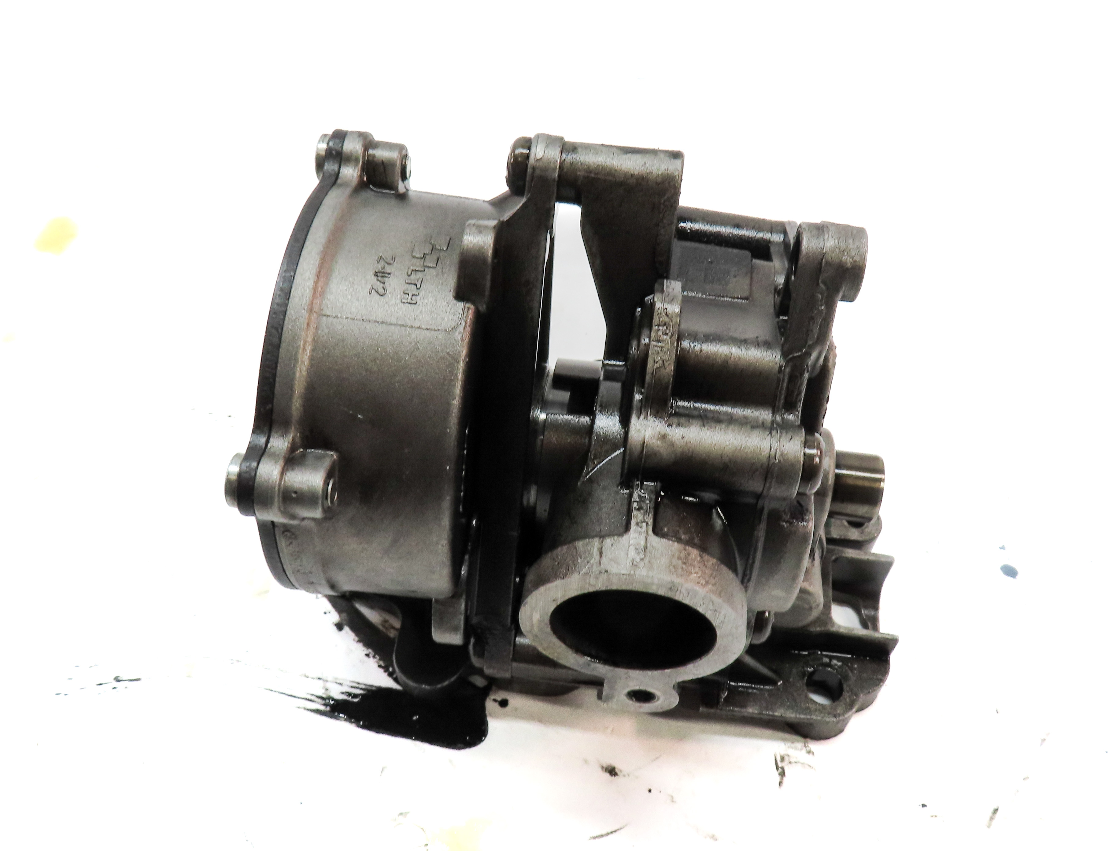 2014 AUDI A6 (C7 4G) 3.0L DIESEL (CPNB) ENGINE OIL PUMP — exact item pictured